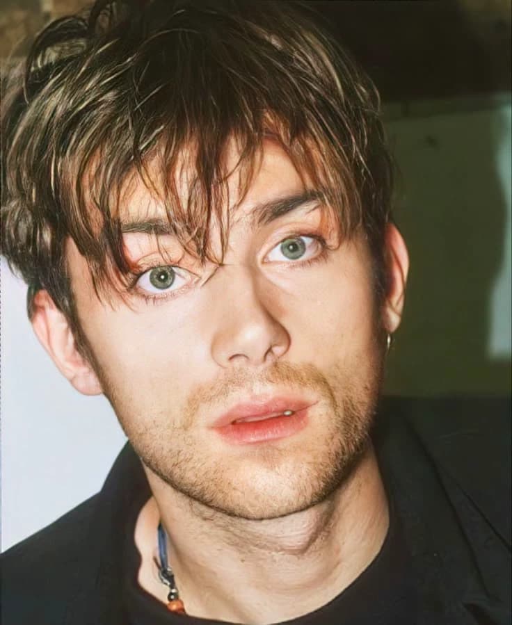 Damon Albarn thumbnail