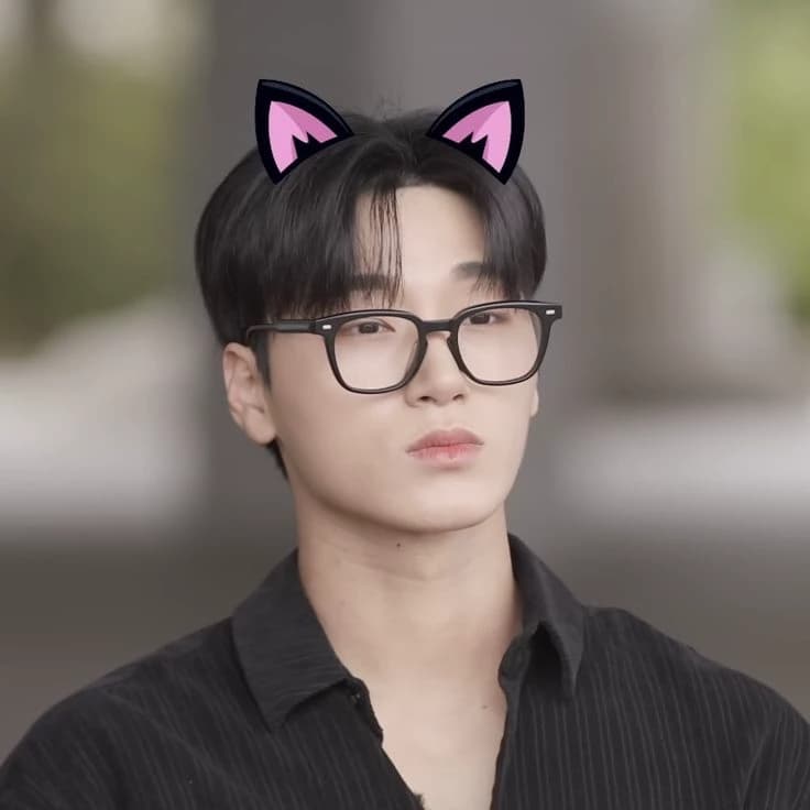 Choi San thumbnail