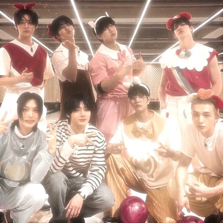 Straykids~ thumbnail