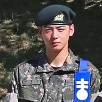 Cha Eun-woo thumbnail
