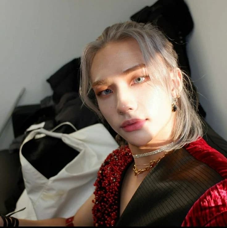 Hwang Hyunjin (hyunlix) thumbnail