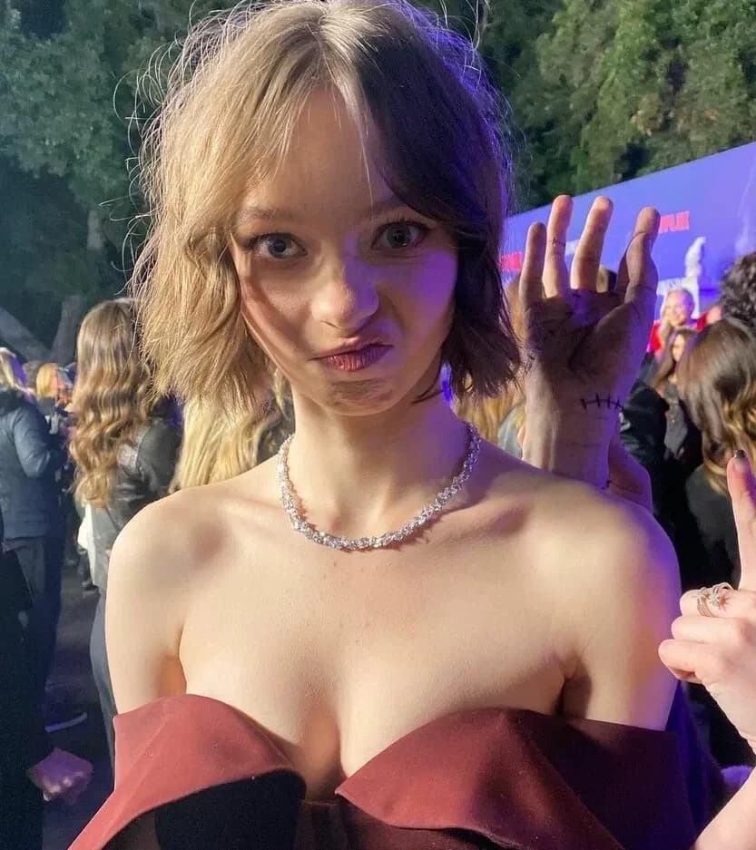 Emma Myers thumbnail