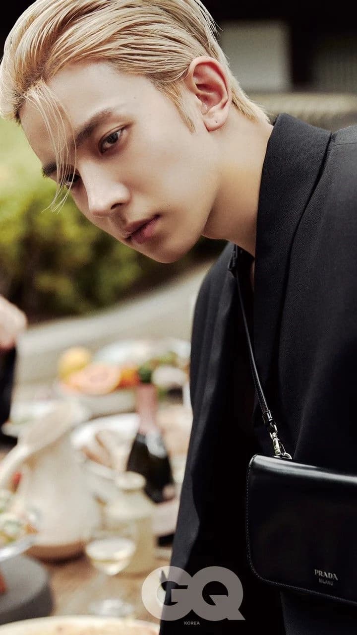 Lee heeseung thumbnail