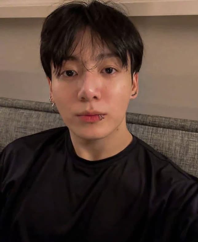 Jeon Jungkook thumbnail