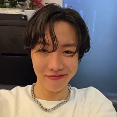 Jung Hoseok (J-Hope) thumbnail