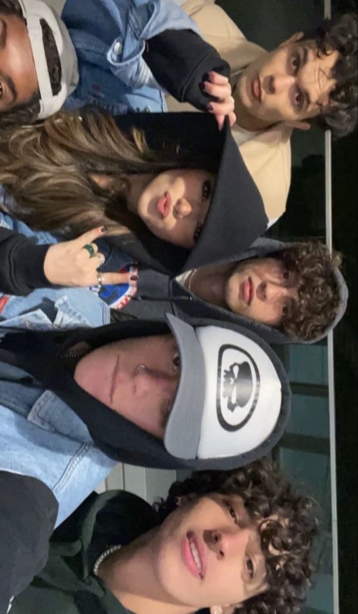 your best friends thumbnail