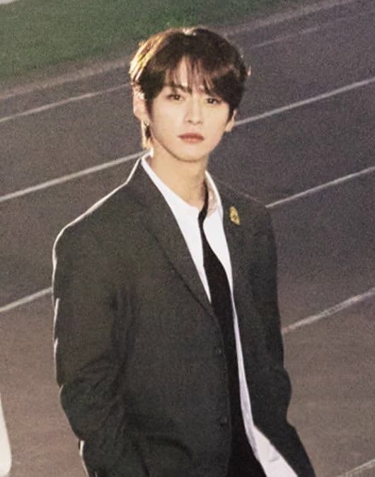 Lee know thumbnail