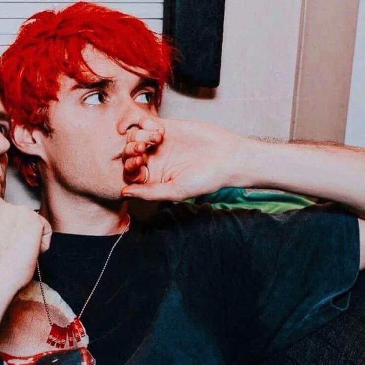 Awsten Knight thumbnail