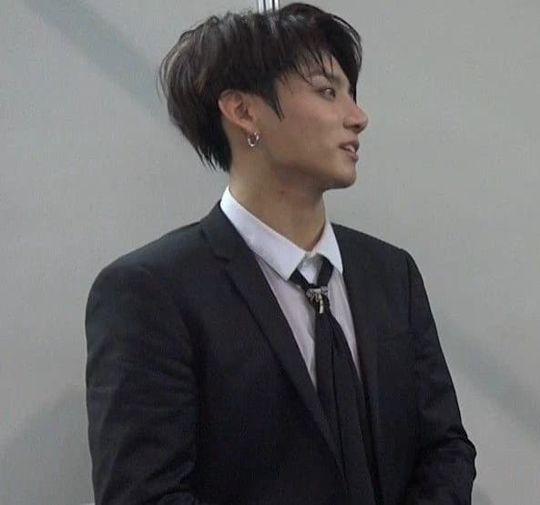 Jeon Jungkook thumbnail
