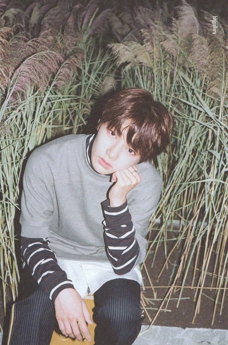 Jeongin thumbnail