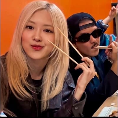 —Bruno Mars Y Rosé— thumbnail
