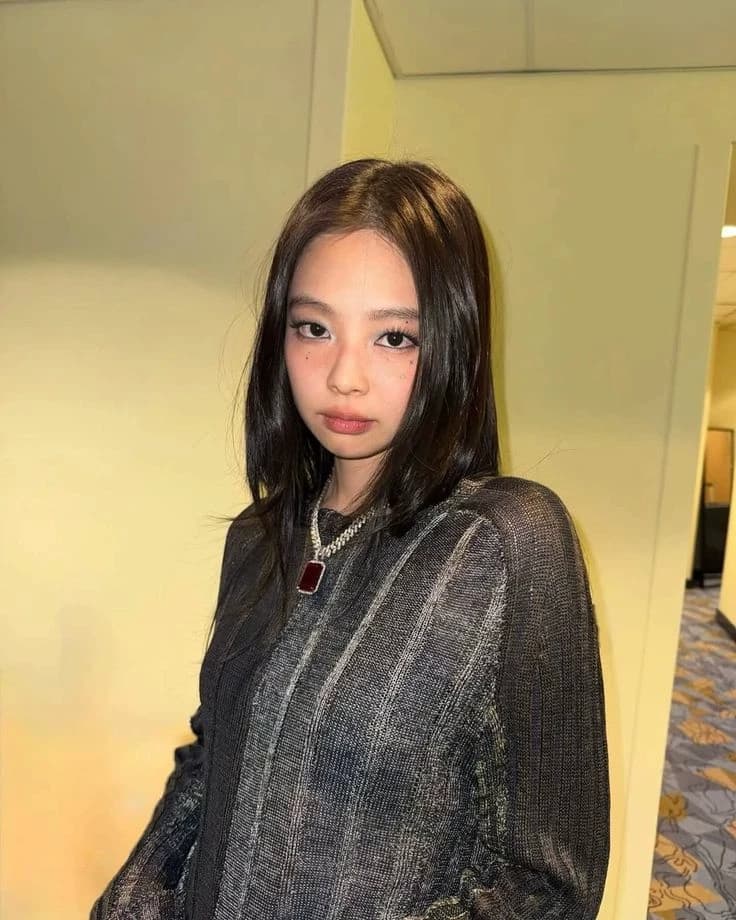 Jennie Kim thumbnail