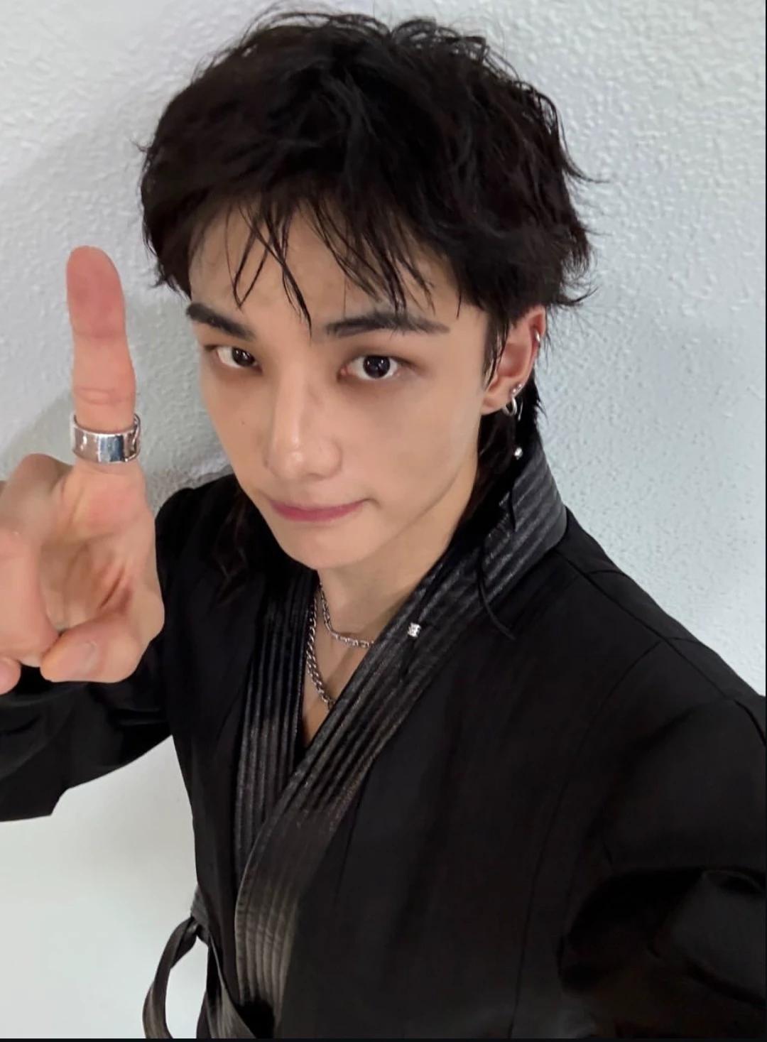 Hyunjin thumbnail
