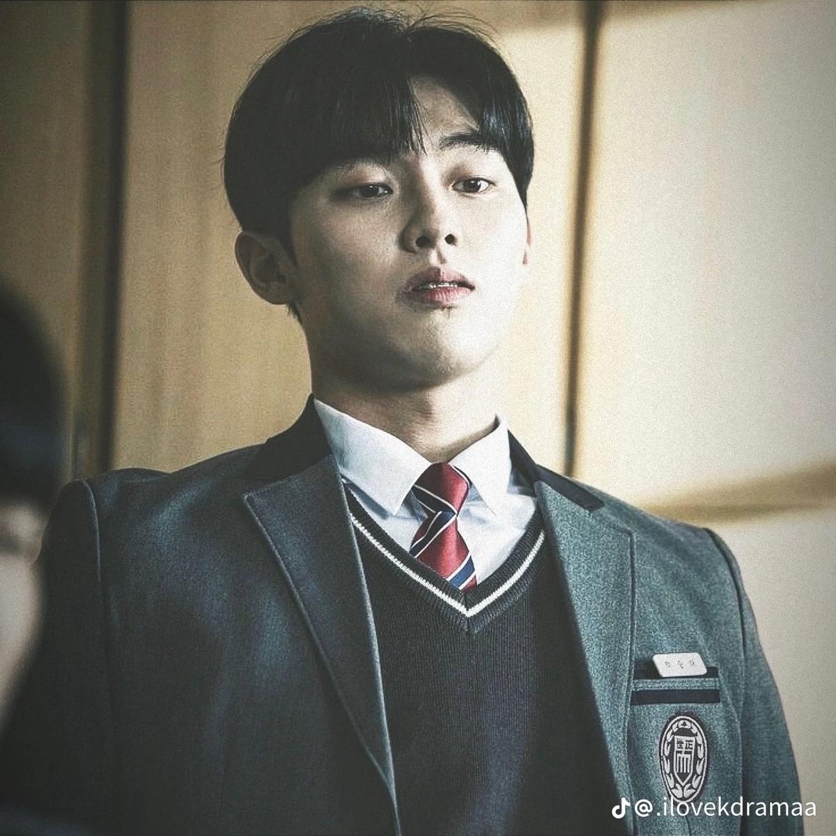 Park SungTae thumbnail