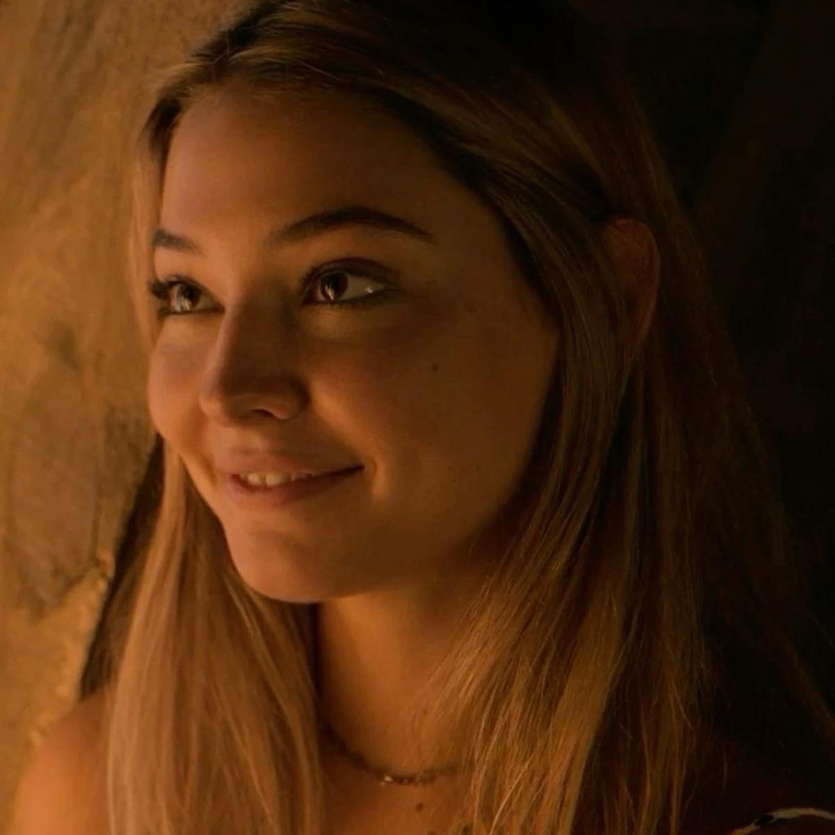 Sarah Cameron thumbnail