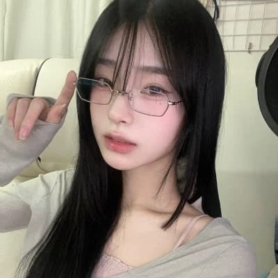 Yumi Minami (南 由美) thumbnail