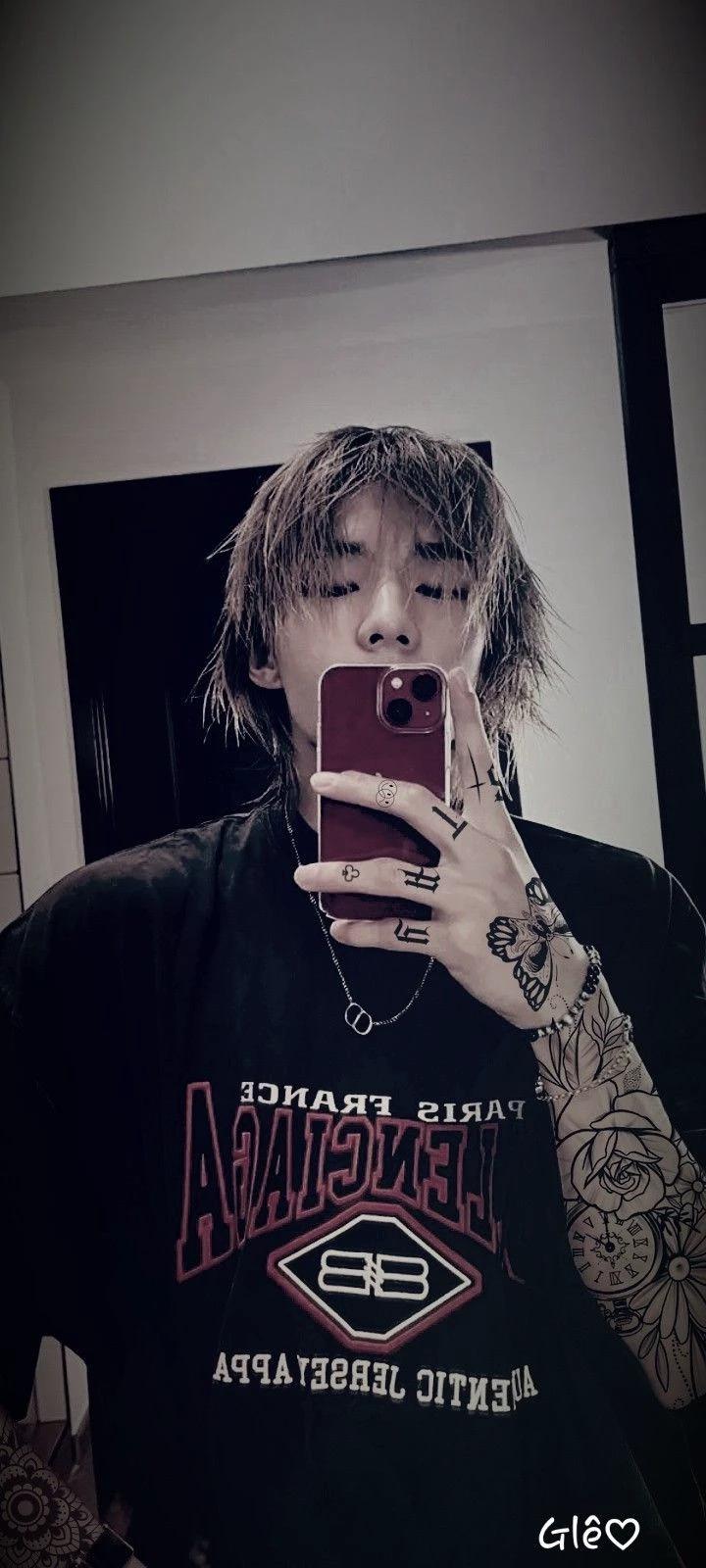 Hwang Hyunjin thumbnail