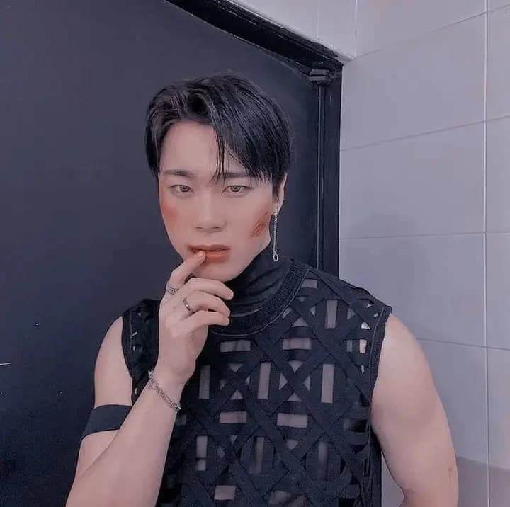 Moonbin thumbnail