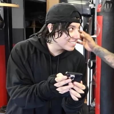 Alex Quackity thumbnail