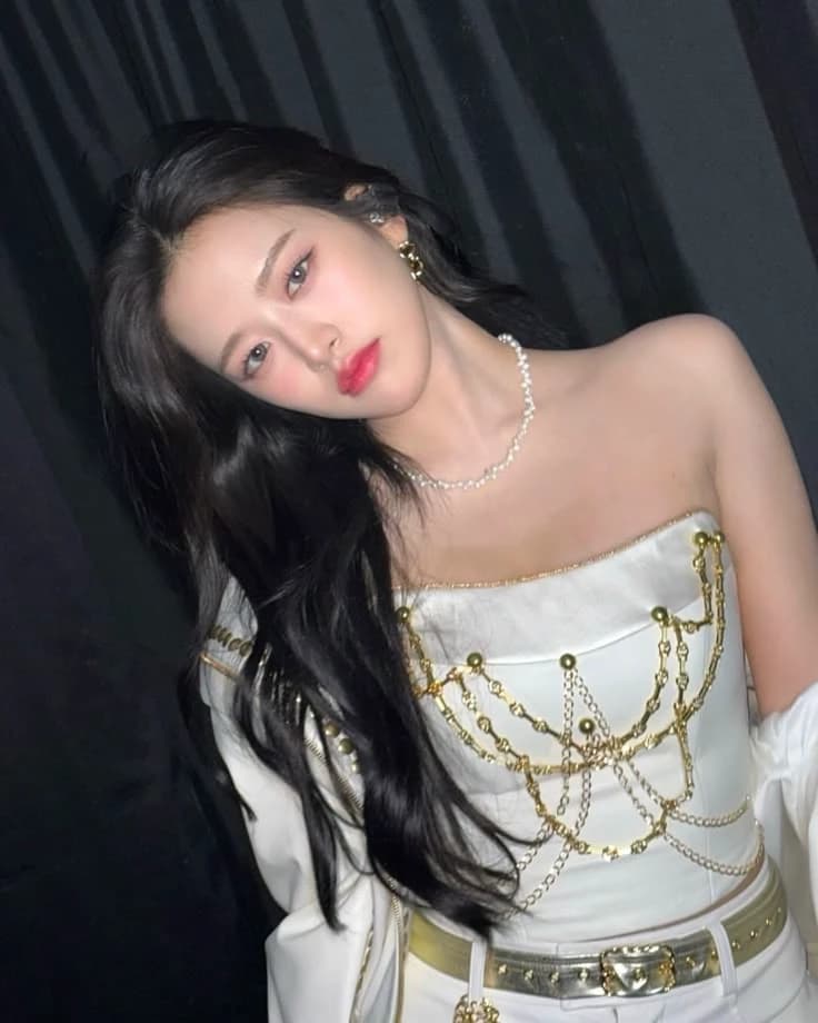 An Yujin thumbnail