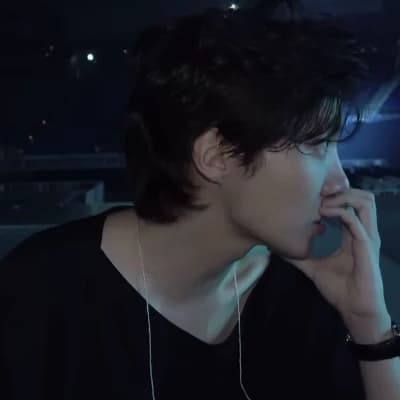 Jung hoseok thumbnail