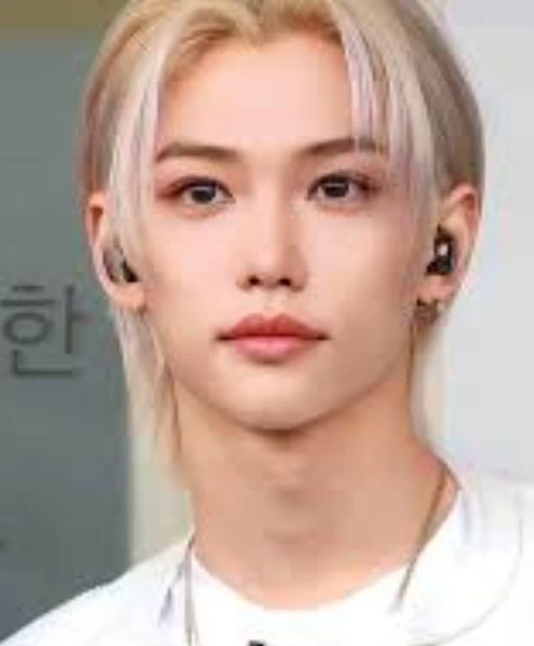 Stray kids thumbnail
