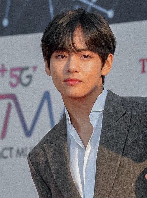 Kim Taehyung thumbnail