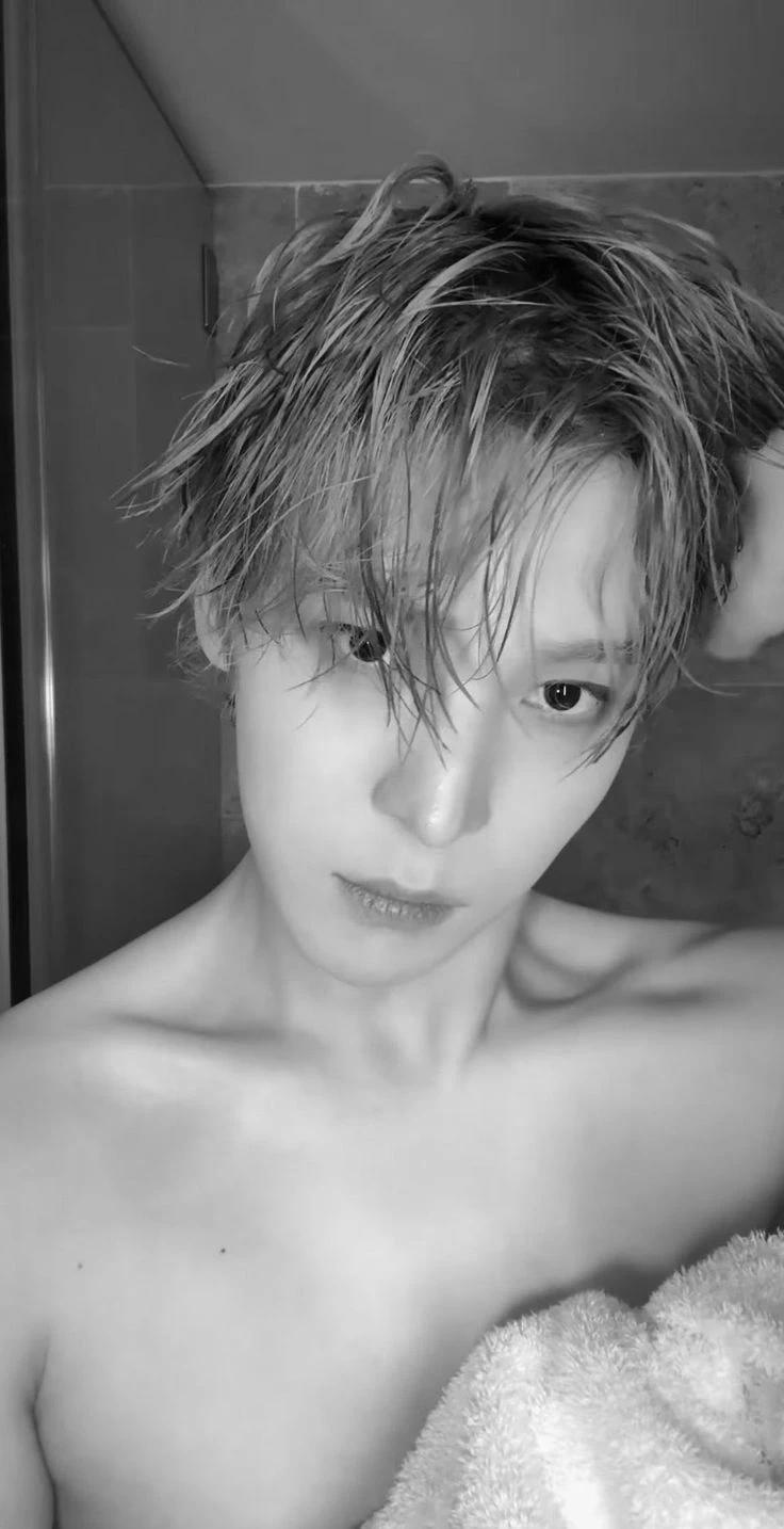 Yunho thumbnail