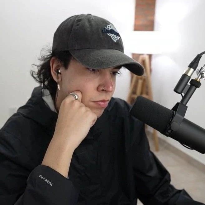 Iván buhajeruk/ novio lloron thumbnail