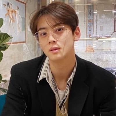 eunwoo 👨 thumbnail