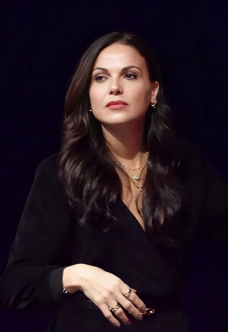 Regina Mills thumbnail