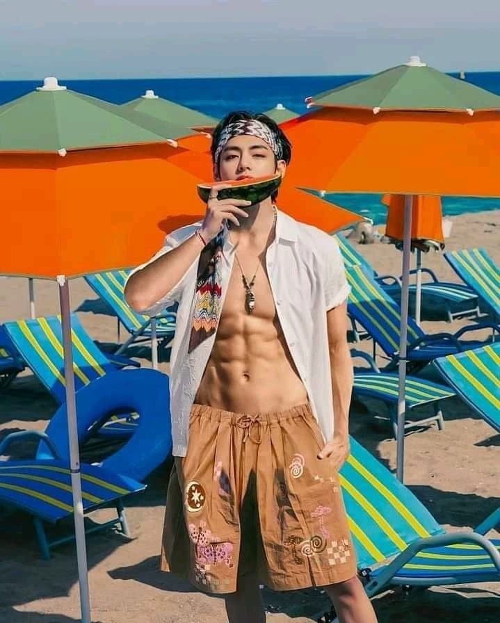 Kim Taehyung thumbnail