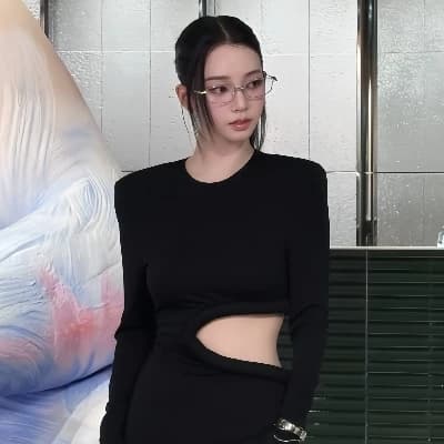 Karina thumbnail