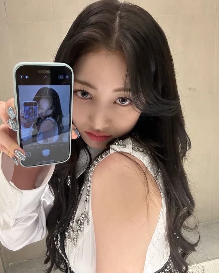 Jihyo thumbnail