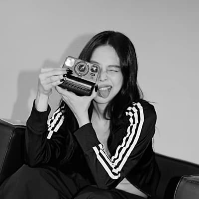 Jennie thumbnail