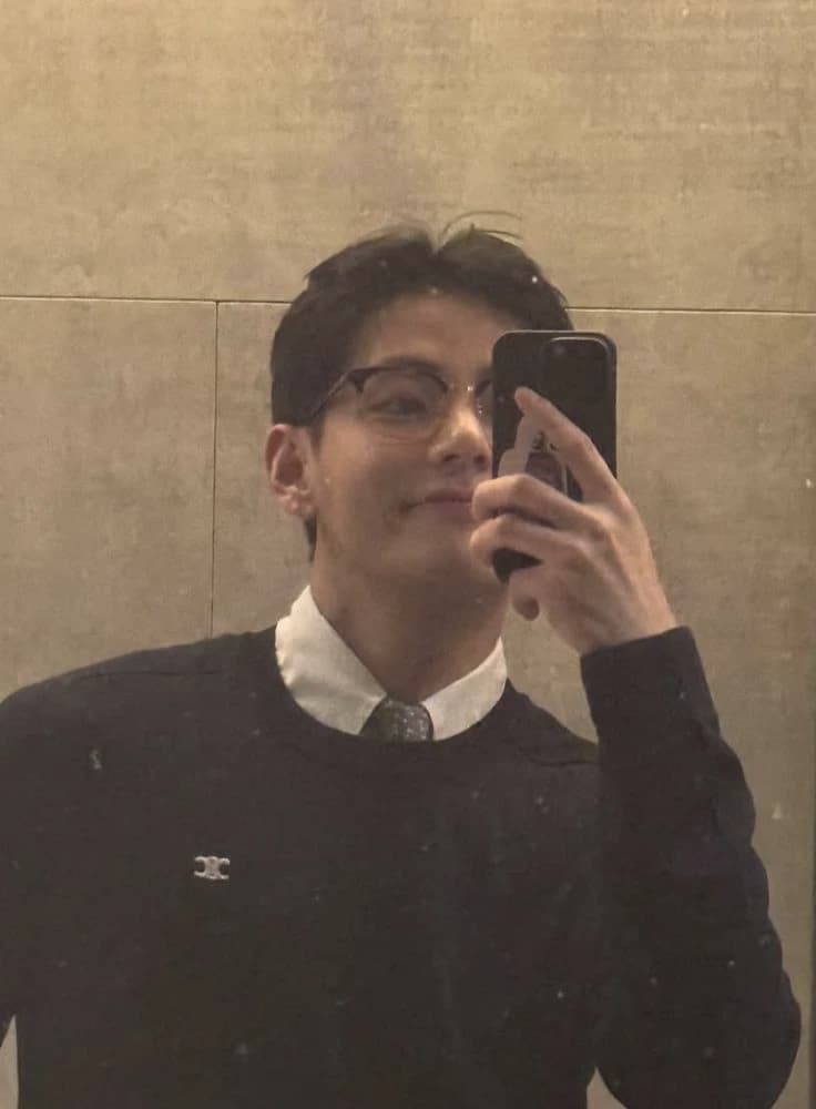 Kim Taehyung  thumbnail