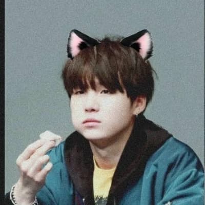 Min Yoongi 😼 thumbnail