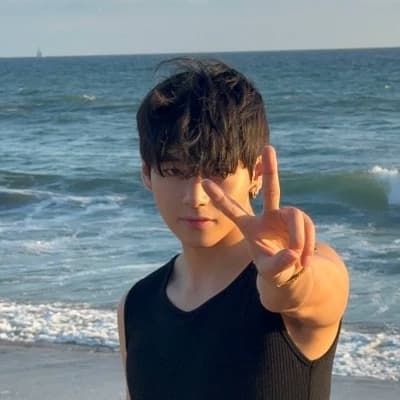 Kim Taehyung thumbnail