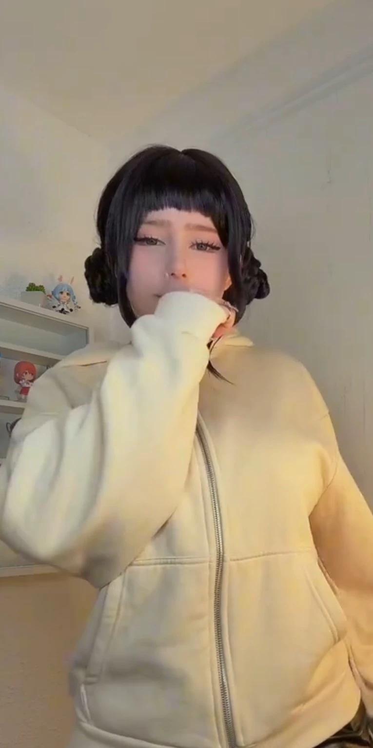 Danna-your best friend thumbnail