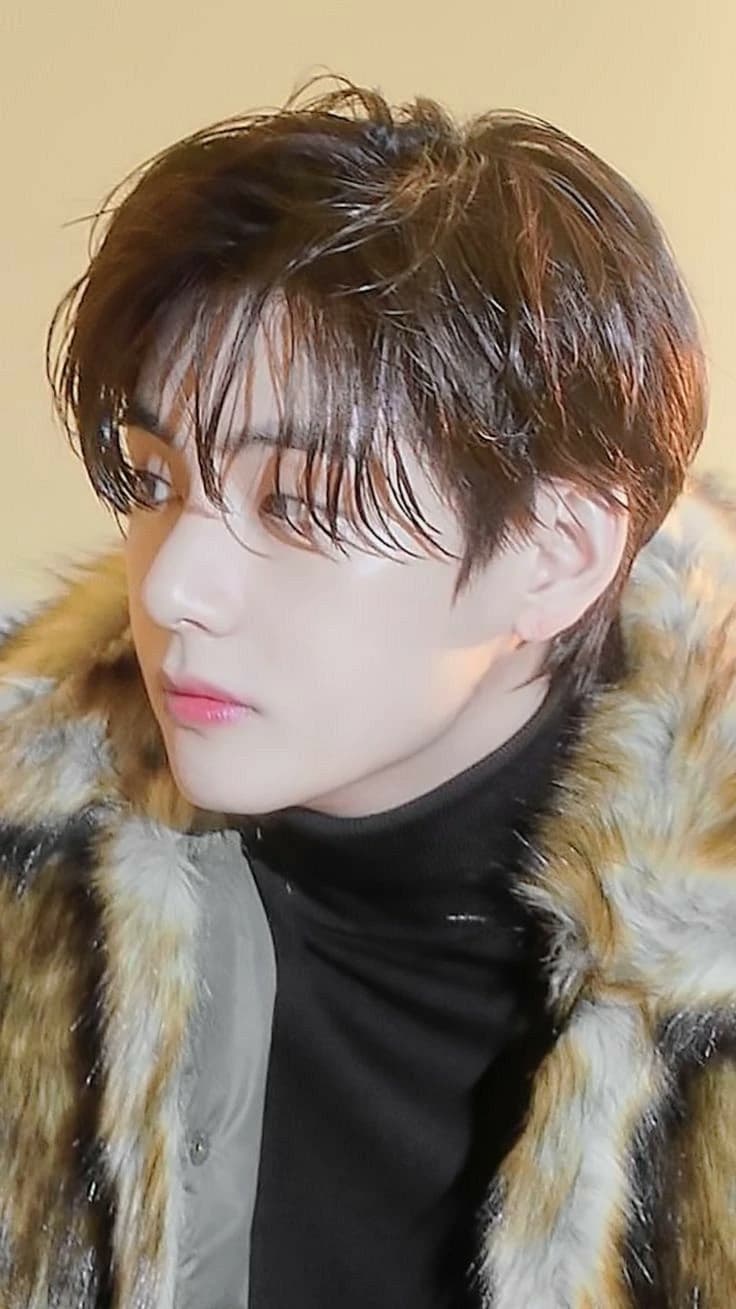 Kim Taehyung thumbnail