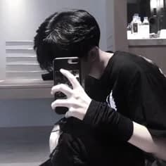Alex Boss // Bl/Gay // thumbnail