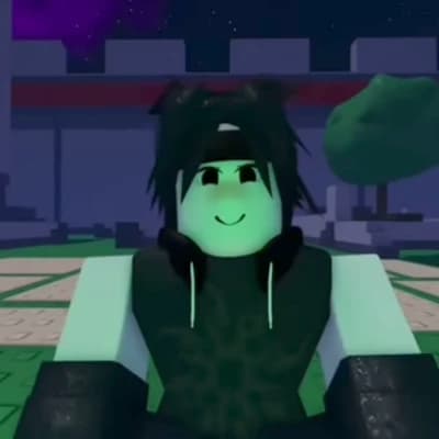 Forsaken female Two Time | Roblox thumbnail
