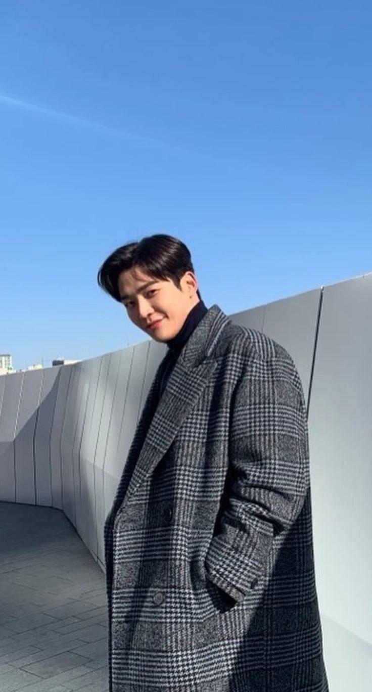 Rowoon  thumbnail