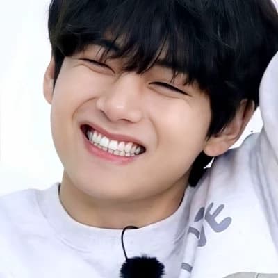 Kim Taehyung🐻 thumbnail
