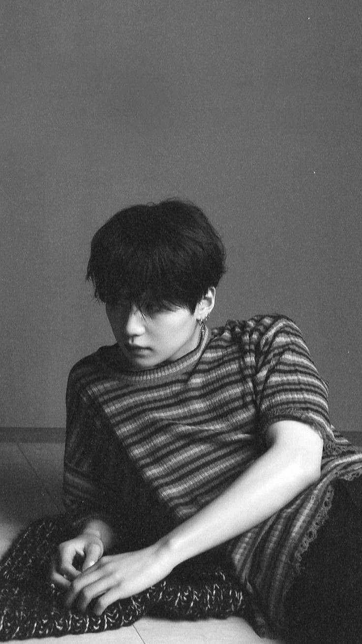 Min Yoongi thumbnail