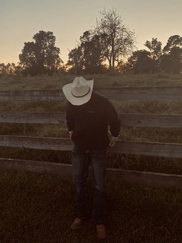 Felipe (cowboy🤌) thumbnail