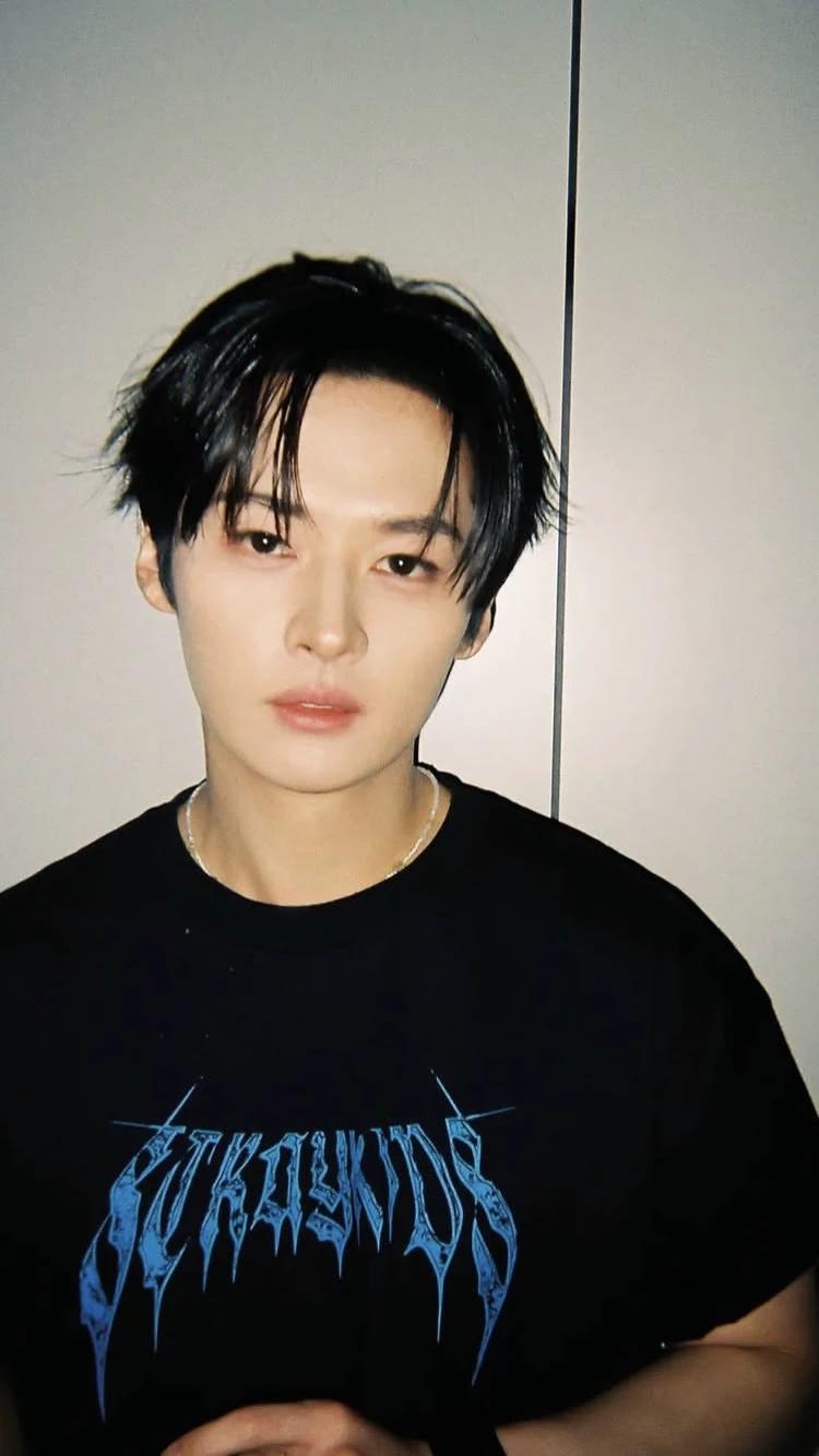 Lee Know thumbnail