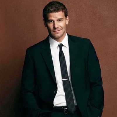 Seeley Booth thumbnail