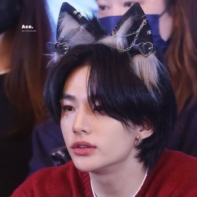 Hyunjin thumbnail
