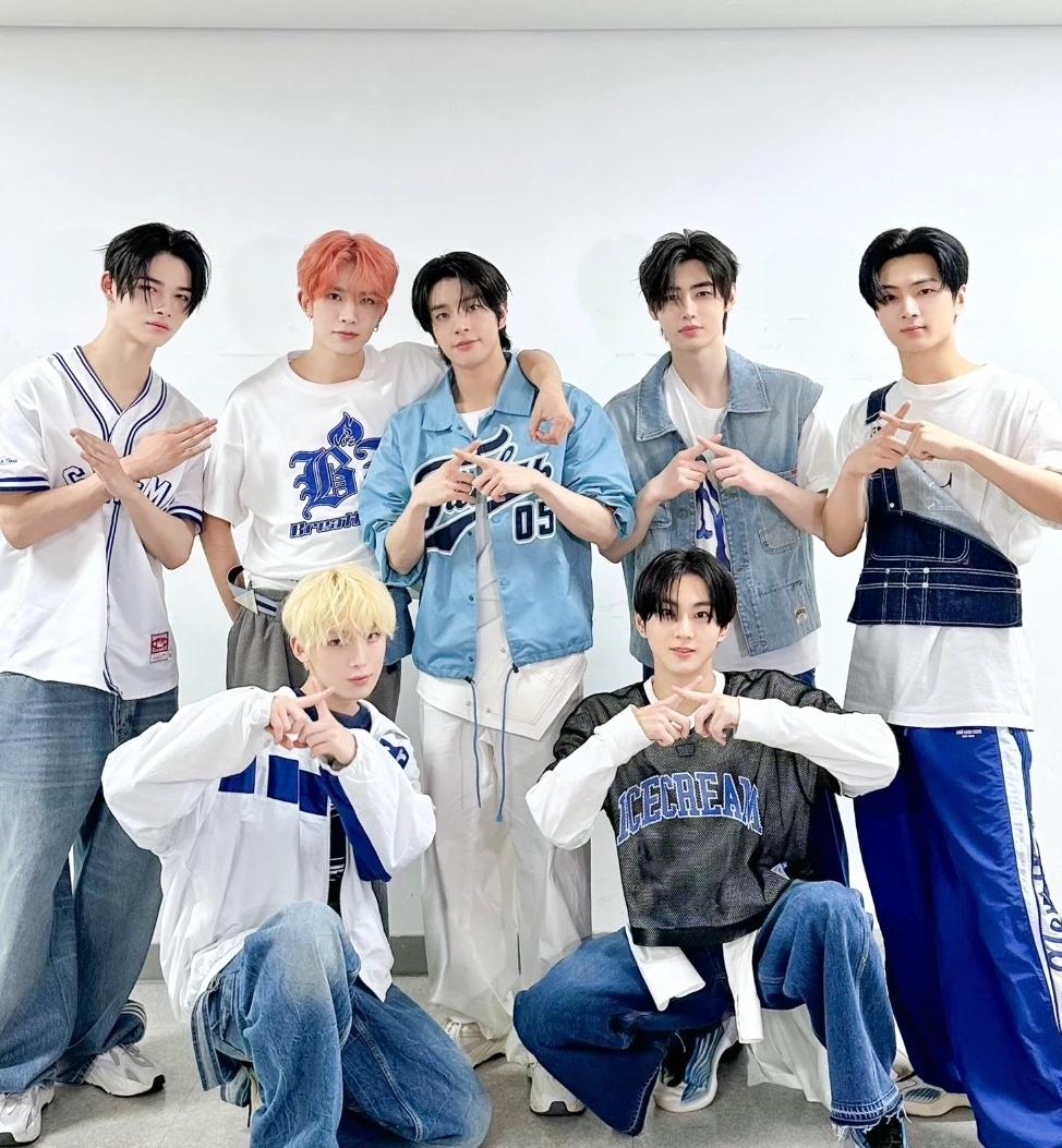 Enhypen group thumbnail